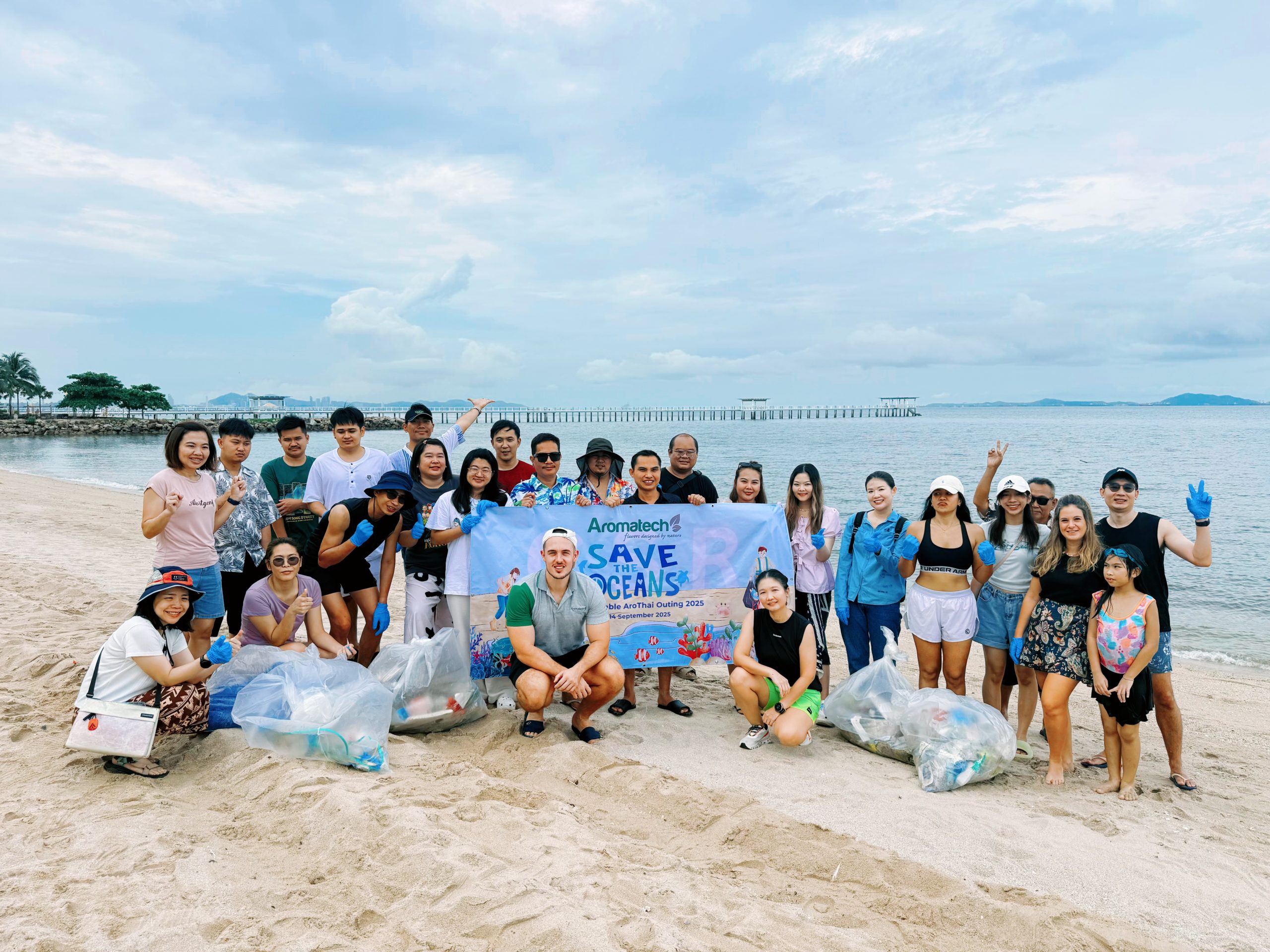 Création Visuel pour le post :🌿 Sustainable AROTHAI Outing 2025 = Team + Fun + CSR Impact!